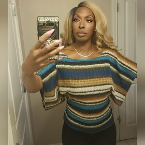 Pretty sweater size Small